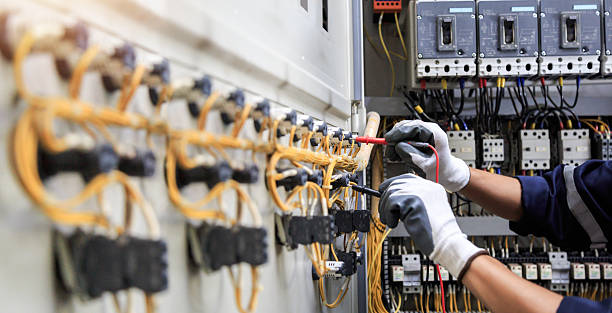 Professional Electrician technician working in South Monroe, MI